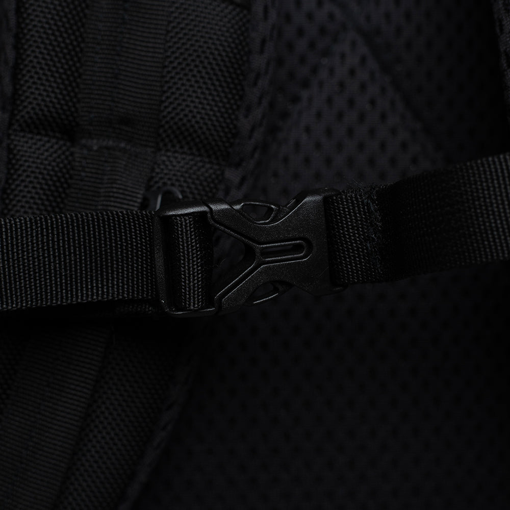 SAKRA - Daypack + FREE MIRO BLACK