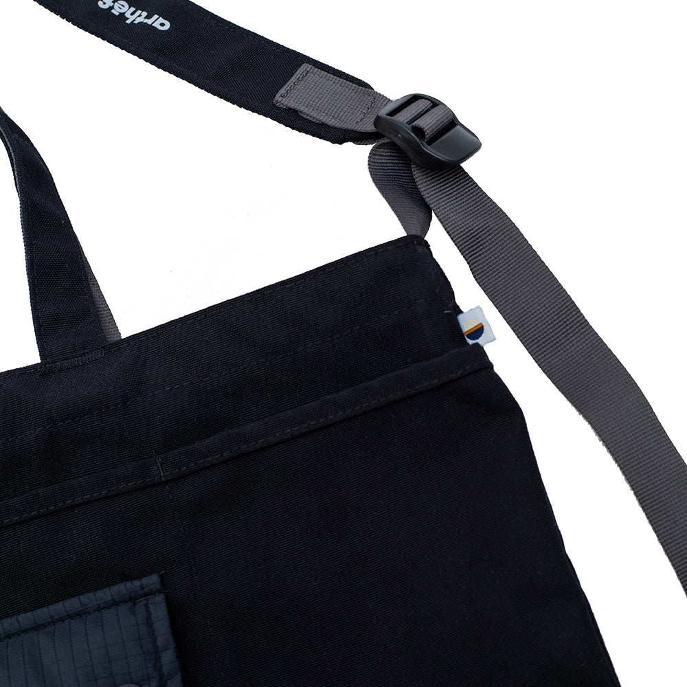 SABA - Sling Bag Black