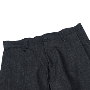 Pleated Bermuda Black - Blue Denim