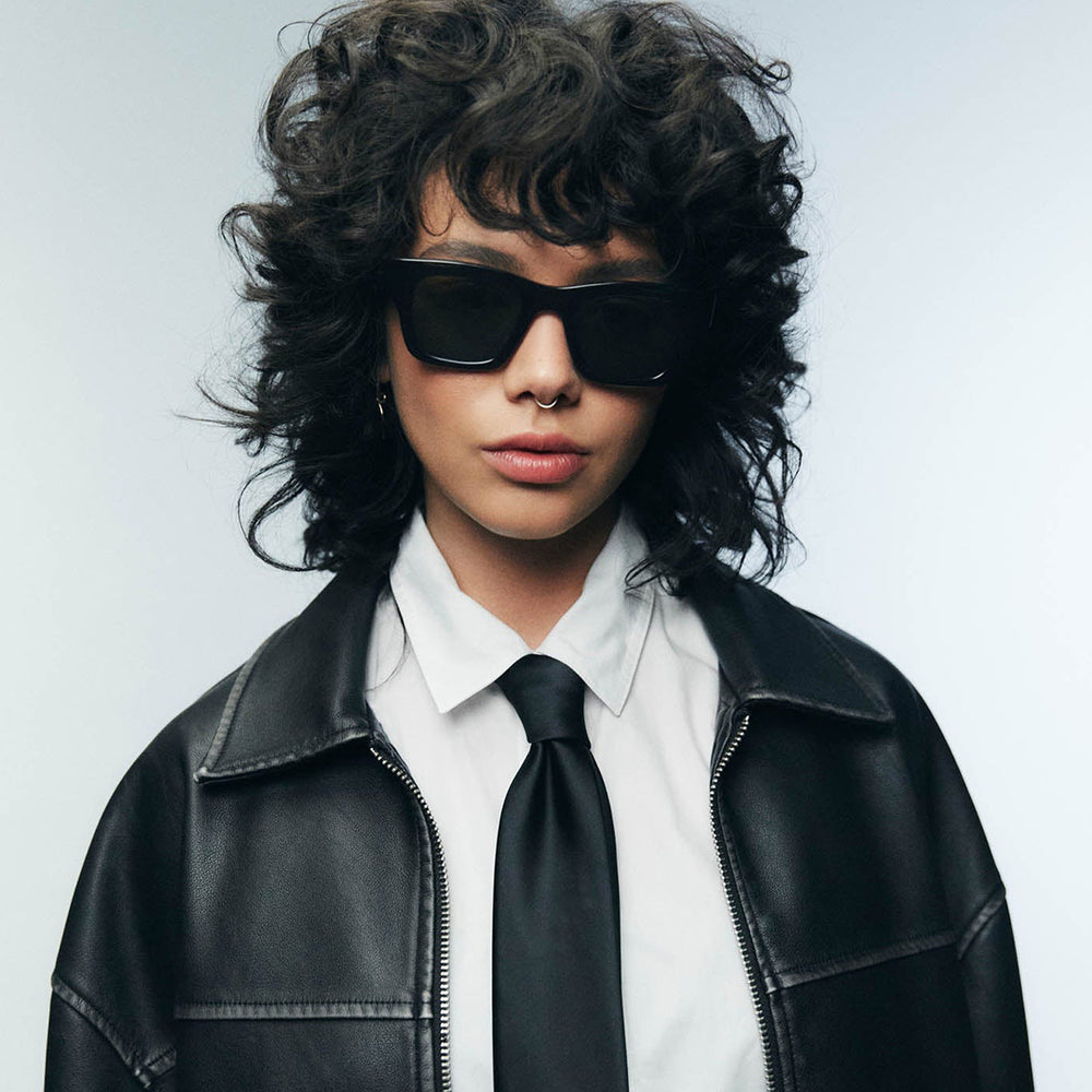 
            
                Load image into Gallery viewer, Blackbird x The Beatles Black / Green
            
        
