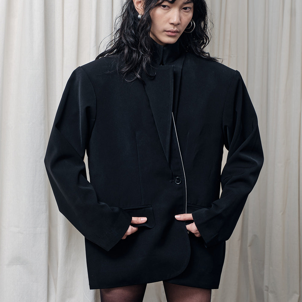 
            
                Load image into Gallery viewer, QUTA BLAZER 3 BLACK
            
        