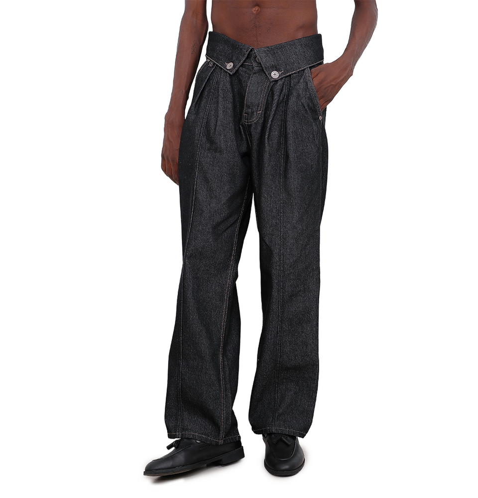 PLEATED RAW DENIM