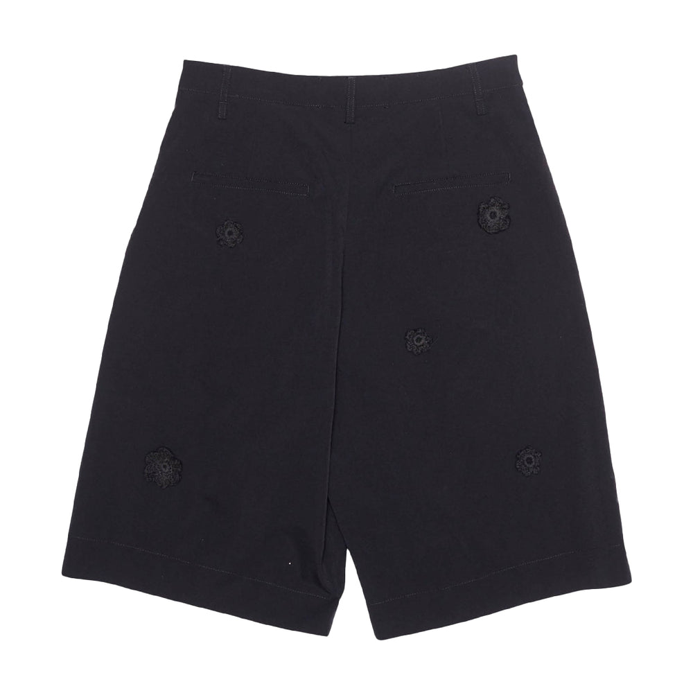 SINGLE PLEATED SHORTS BLACK