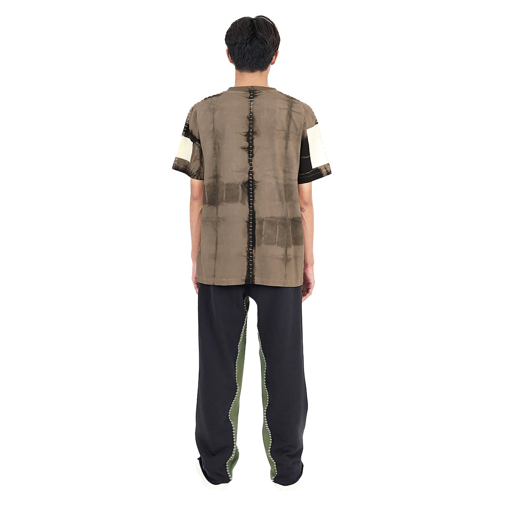 
            
                Load image into Gallery viewer, ARTISAN CIRCULAR DESIGN T GREY
            
        