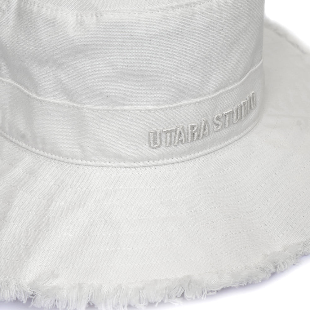 FISHERMAN BUCKET HAT WHITE