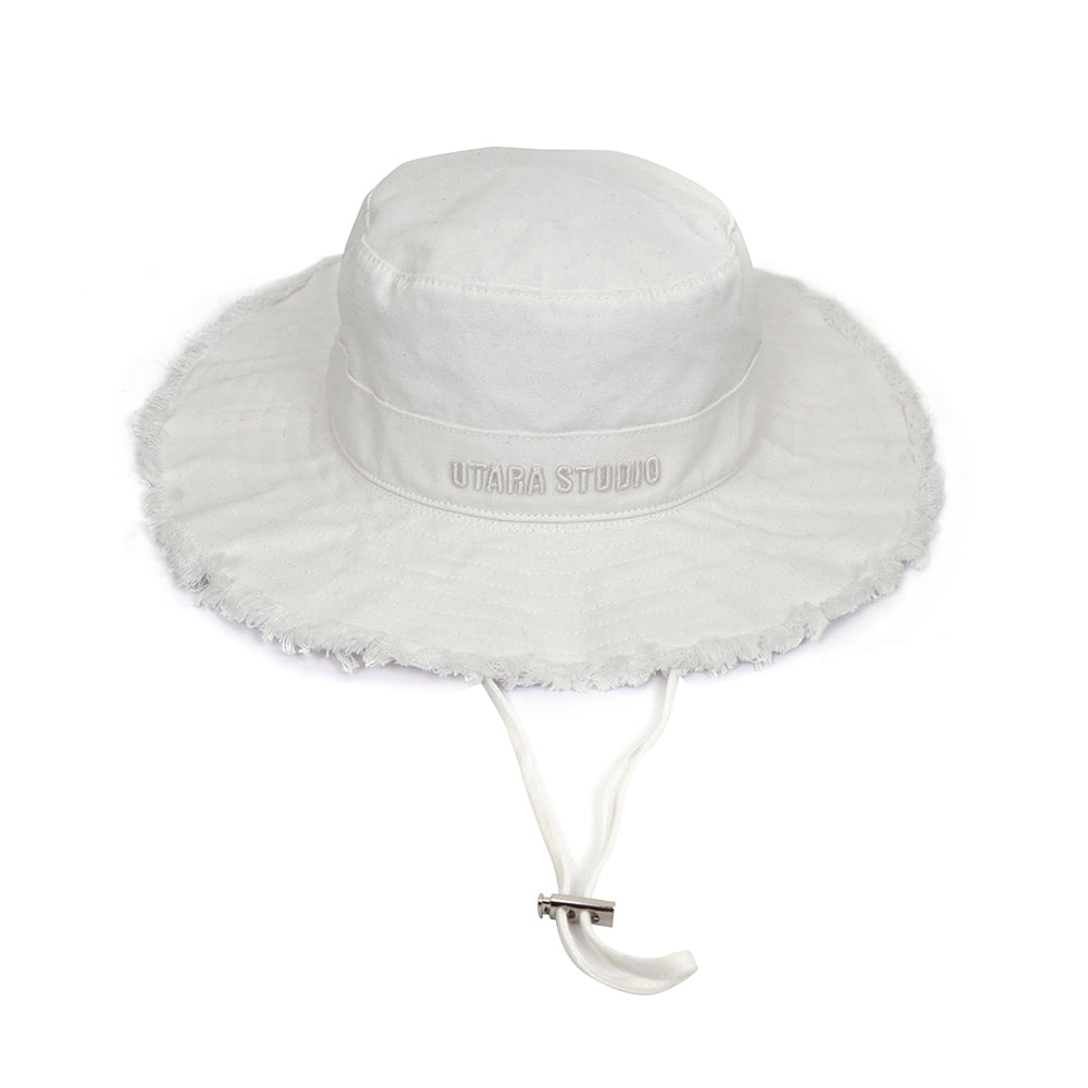 FISHERMAN BUCKET HAT WHITE