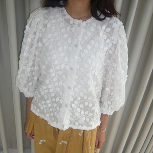 Iris Embroidery Blouse White