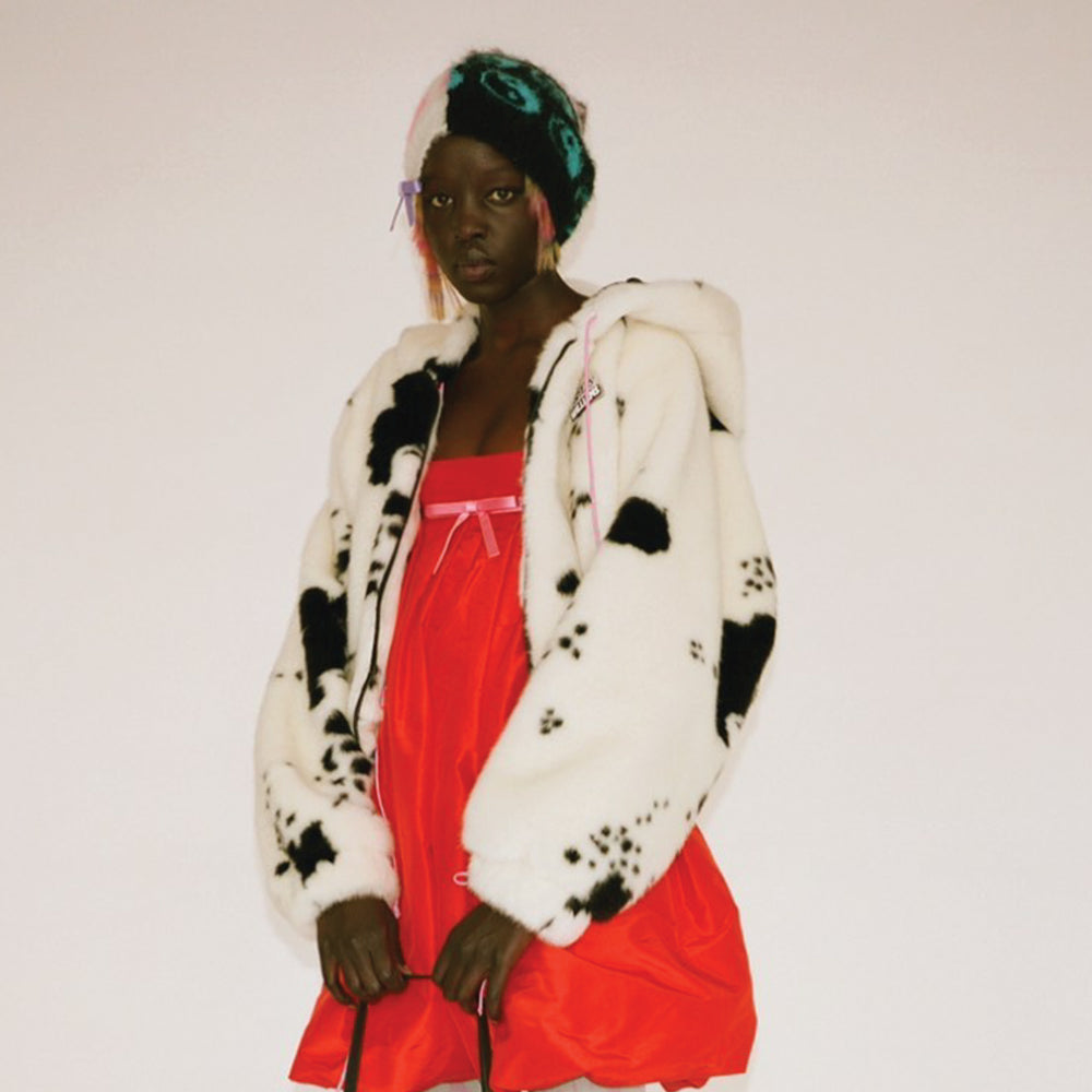 
            
                Load image into Gallery viewer, Hoodzip Bomber Dalmation Faux Fur
            
        