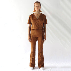 
            
                Load image into Gallery viewer, Flare Trousers Caramel
            
        