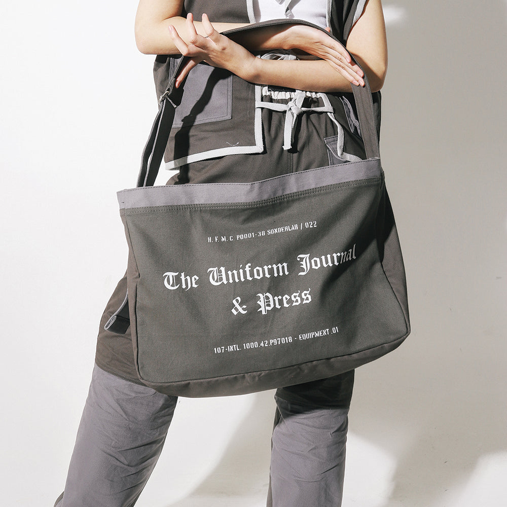 
            
                Load image into Gallery viewer, Newspaper Bag Grey Shades
            
        