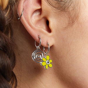 A Small Gesture Earring Poete Yellow