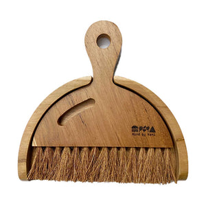
            
                Load image into Gallery viewer, Wooden Dustpan Natural Brown
            
        