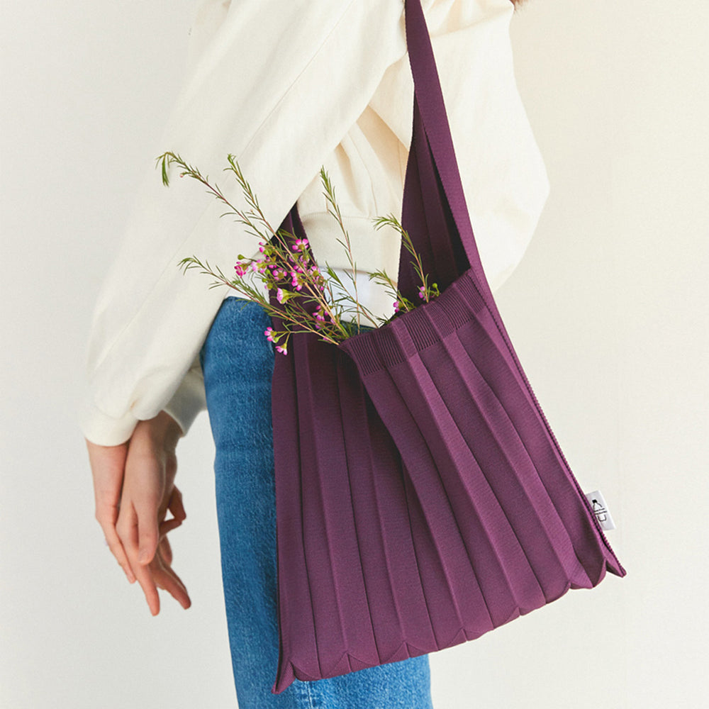 
            
                Load image into Gallery viewer, CROSS BAG MULBERRY
            
        