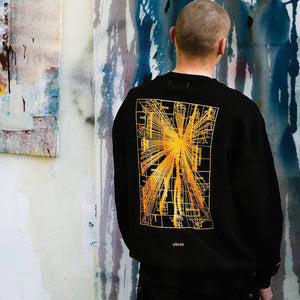 
            
                Load image into Gallery viewer, Flare Crewneck Black
            
        